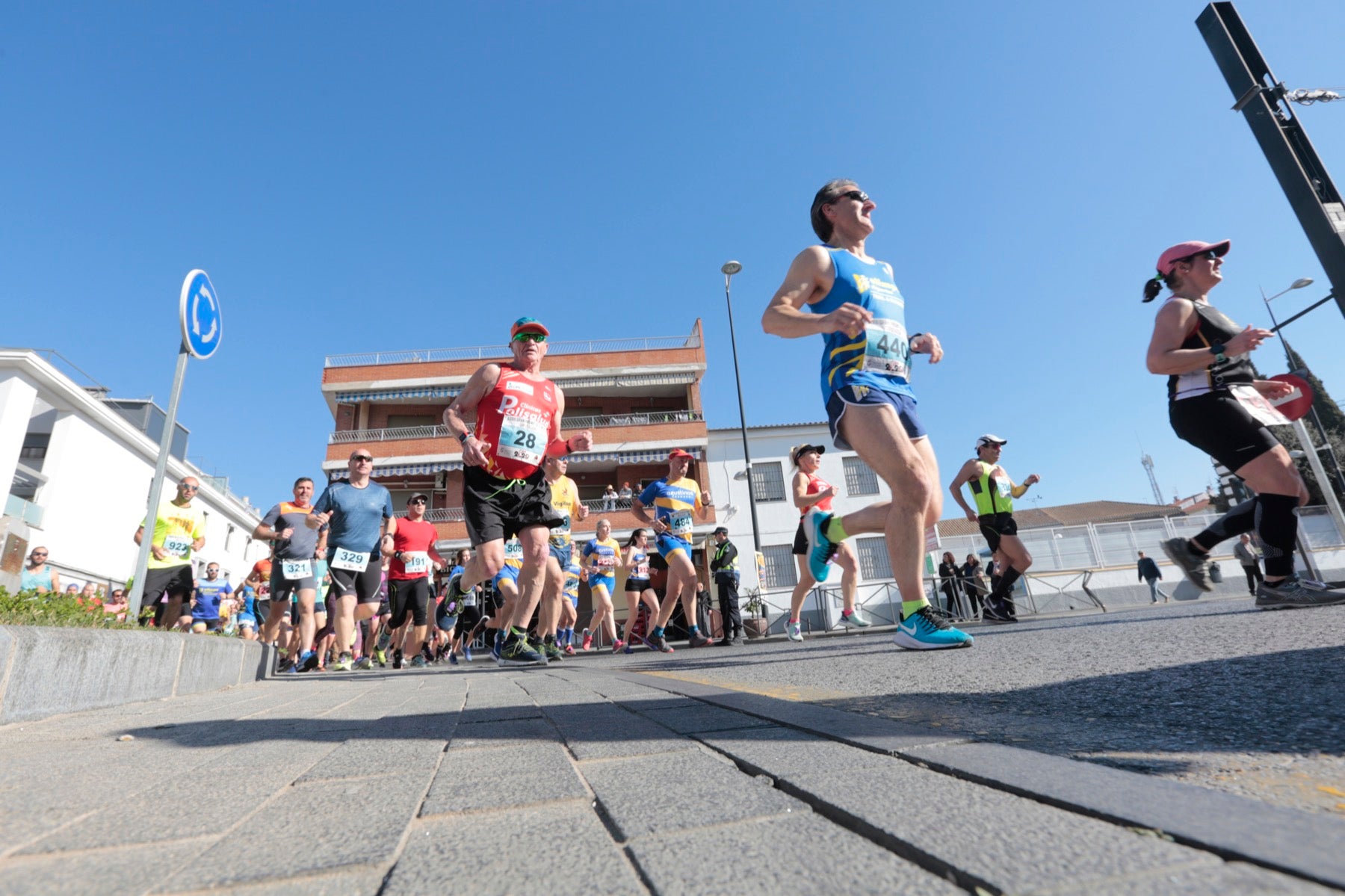 Manuel Santiago vuelve a imponerse en categoría masculina mientras que Zhor El Amrani vence con autoridad en categoría femenina