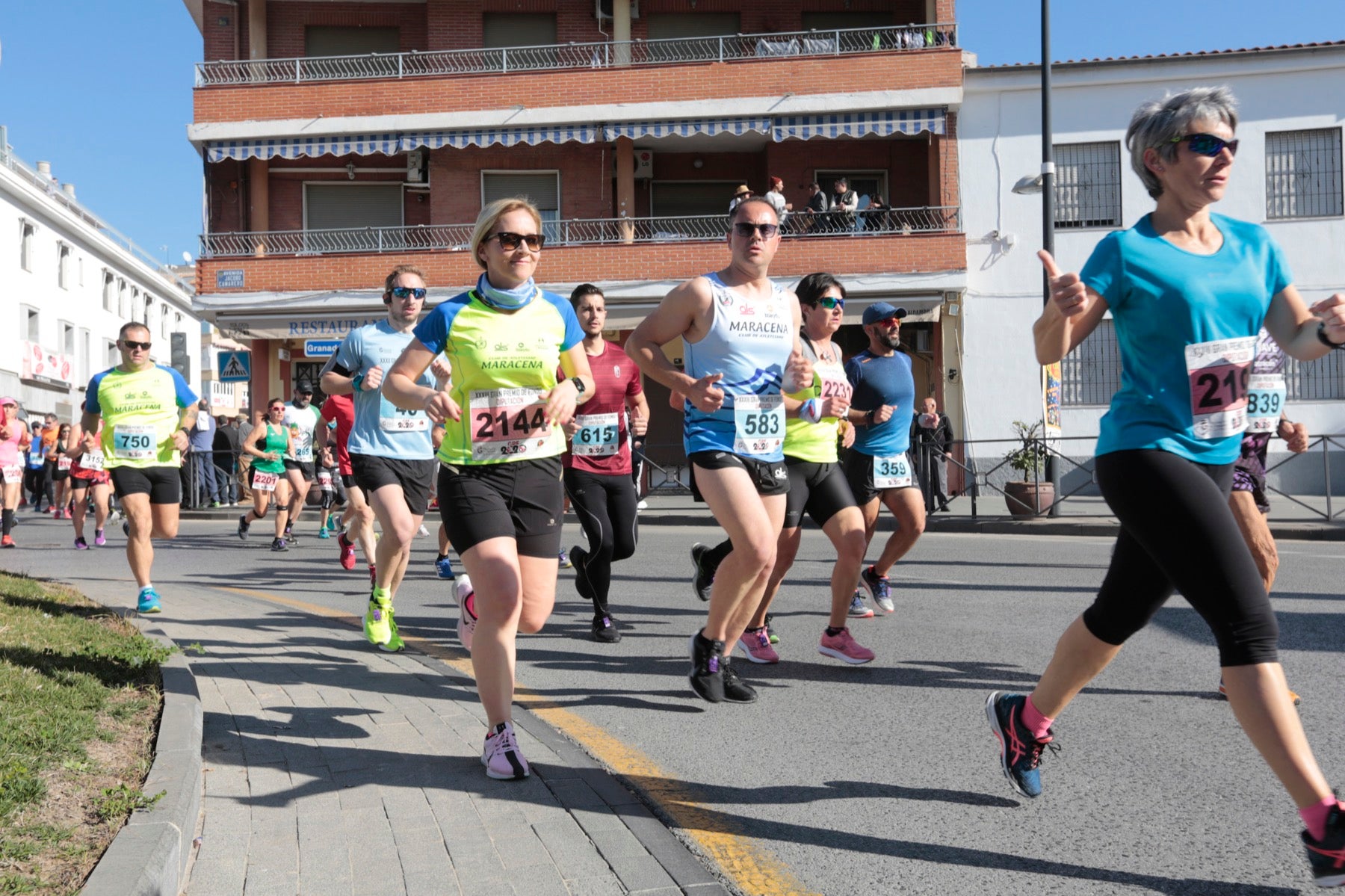 Manuel Santiago vuelve a imponerse en categoría masculina mientras que Zhor El Amrani vence con autoridad en categoría femenina