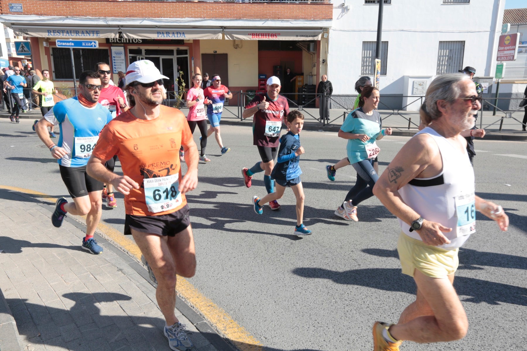 Manuel Santiago vuelve a imponerse en categoría masculina mientras que Zhor El Amrani vence con autoridad en categoría femenina