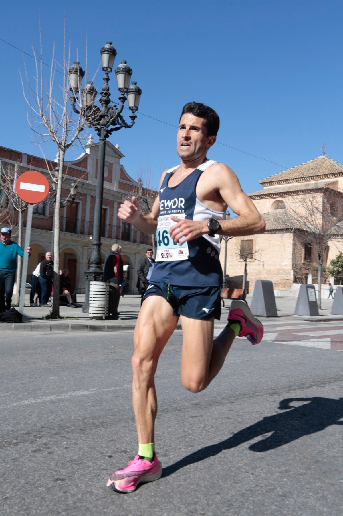 Manuel Santiago vuelve a imponerse en categoría masculina mientras que Zhor El Amrani vence con autoridad en categoría femenina