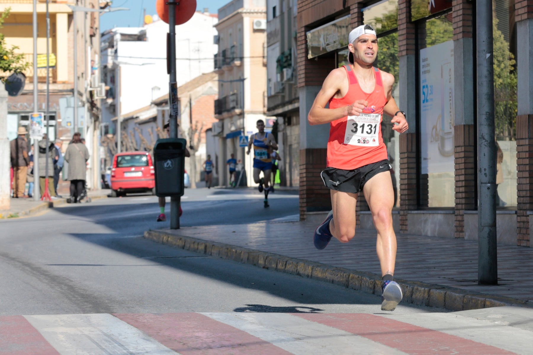 Manuel Santiago vuelve a imponerse en categoría masculina mientras que Zhor El Amrani vence con autoridad en categoría femenina