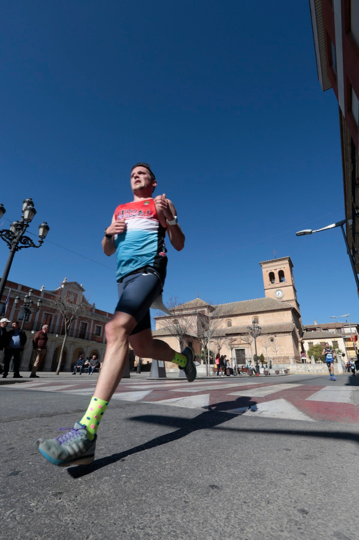 Manuel Santiago vuelve a imponerse en categoría masculina mientras que Zhor El Amrani vence con autoridad en categoría femenina
