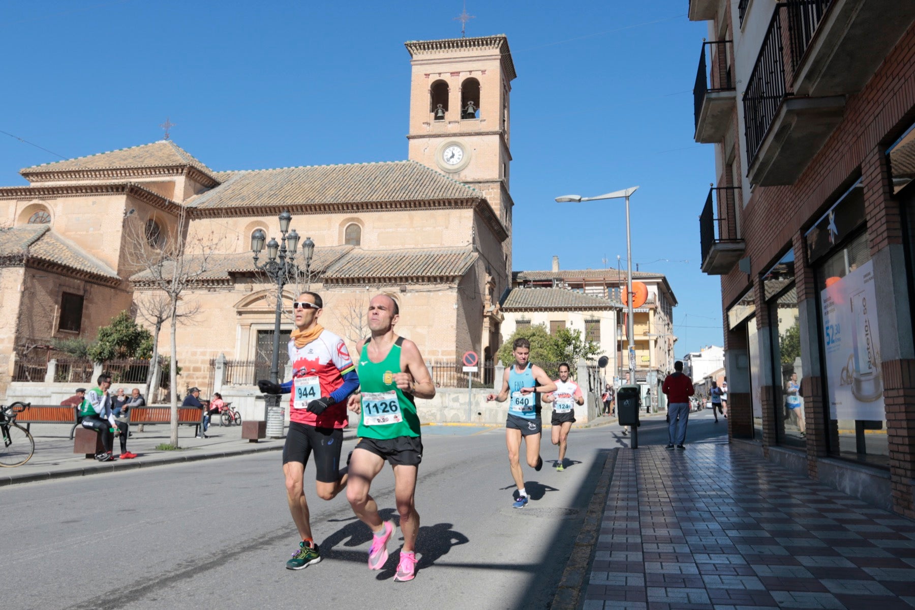 Manuel Santiago vuelve a imponerse en categoría masculina mientras que Zhor El Amrani vence con autoridad en categoría femenina