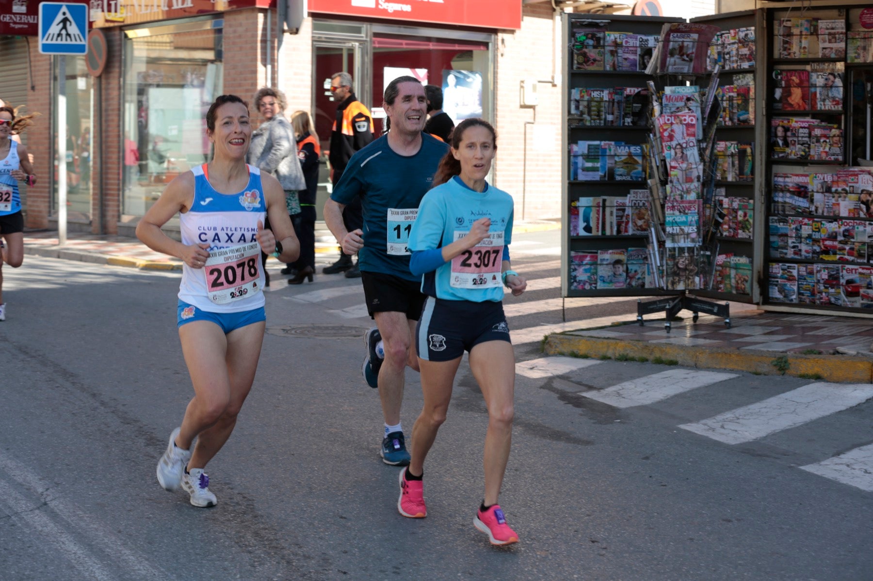 Manuel Santiago vuelve a imponerse en categoría masculina mientras que Zhor El Amrani vence con autoridad en categoría femenina