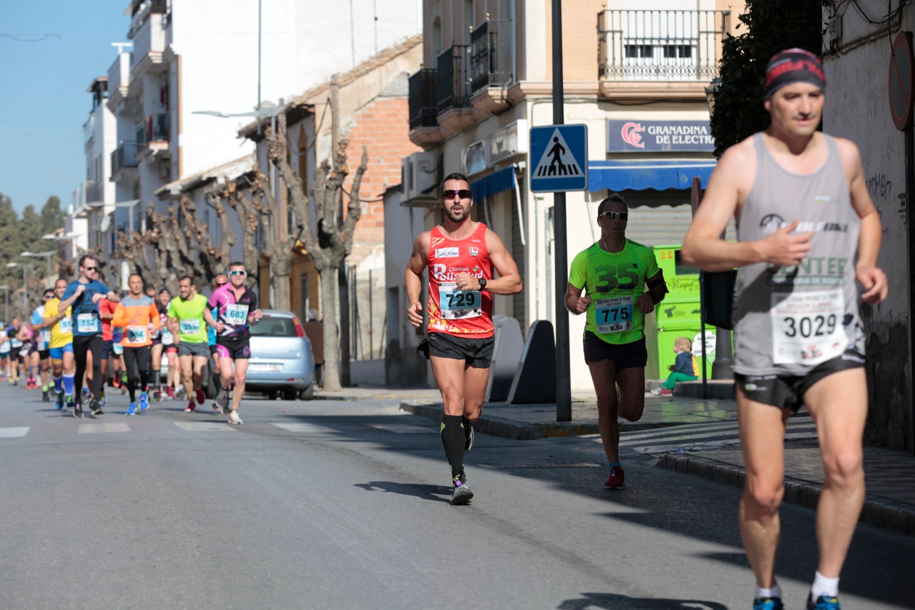 Manuel Santiago vuelve a imponerse en categoría masculina mientras que Zhor El Amrani vence con autoridad en categoría femenina