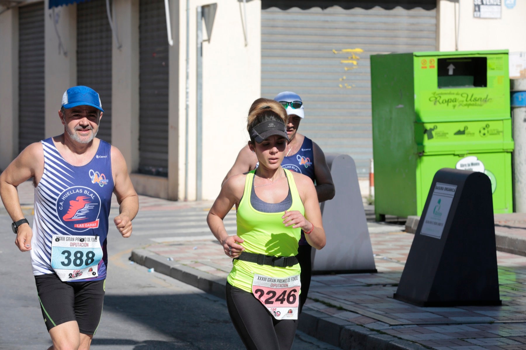 Manuel Santiago vuelve a imponerse en categoría masculina mientras que Zhor El Amrani vence con autoridad en categoría femenina