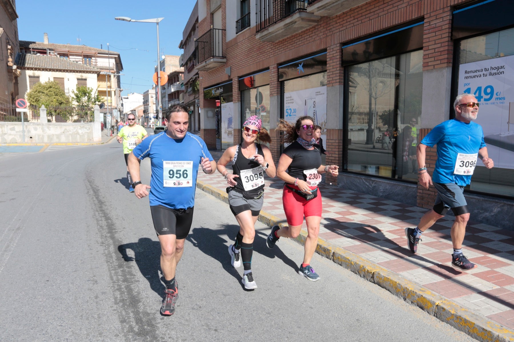 Manuel Santiago vuelve a imponerse en categoría masculina mientras que Zhor El Amrani vence con autoridad en categoría femenina