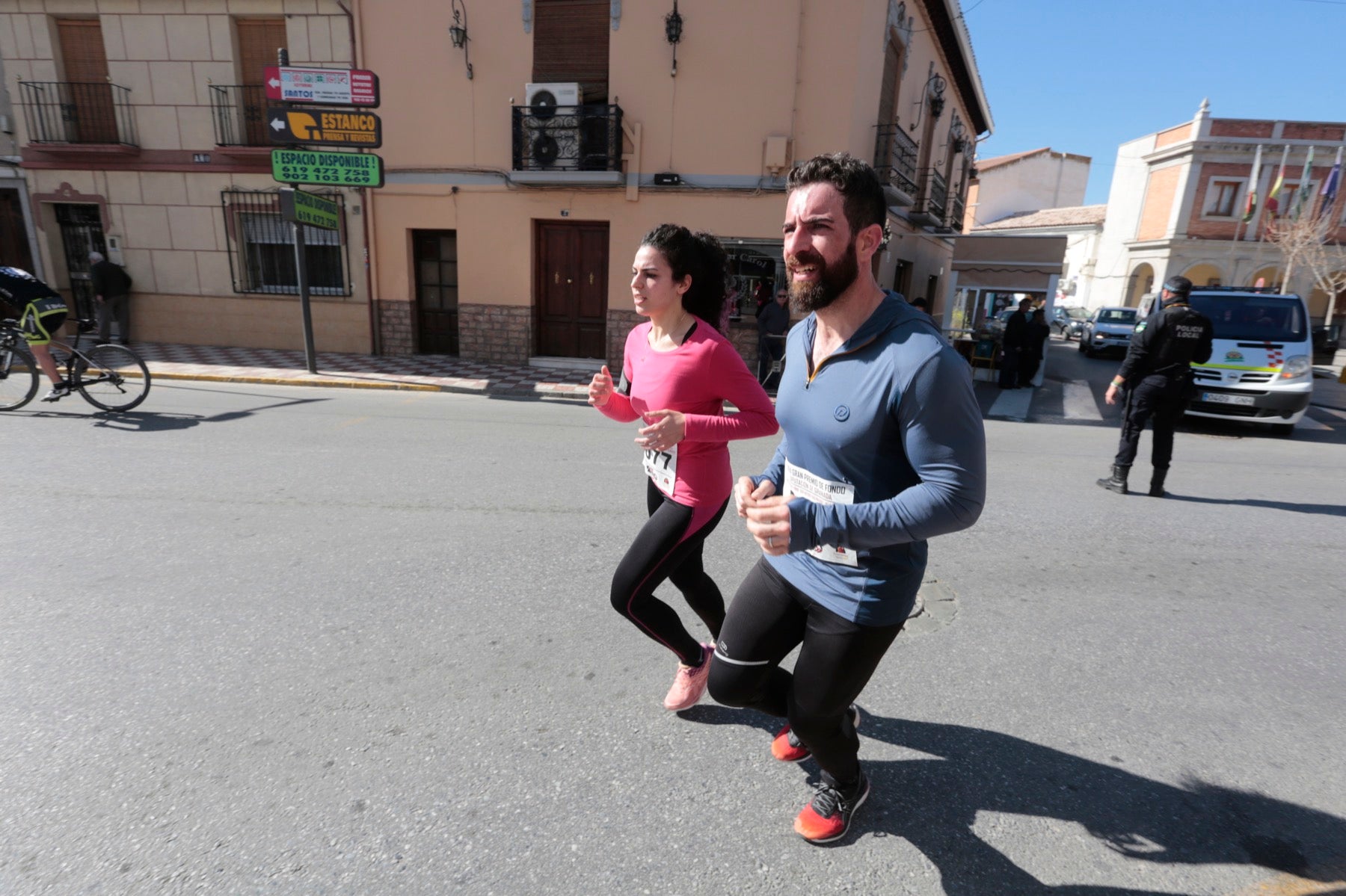 Manuel Santiago vuelve a imponerse en categoría masculina mientras que Zhor El Amrani vence con autoridad en categoría femenina