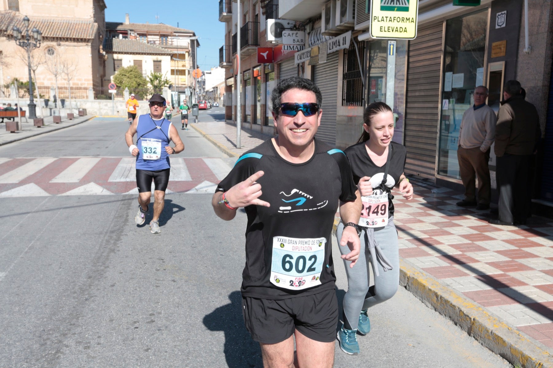 Manuel Santiago vuelve a imponerse en categoría masculina mientras que Zhor El Amrani vence con autoridad en categoría femenina