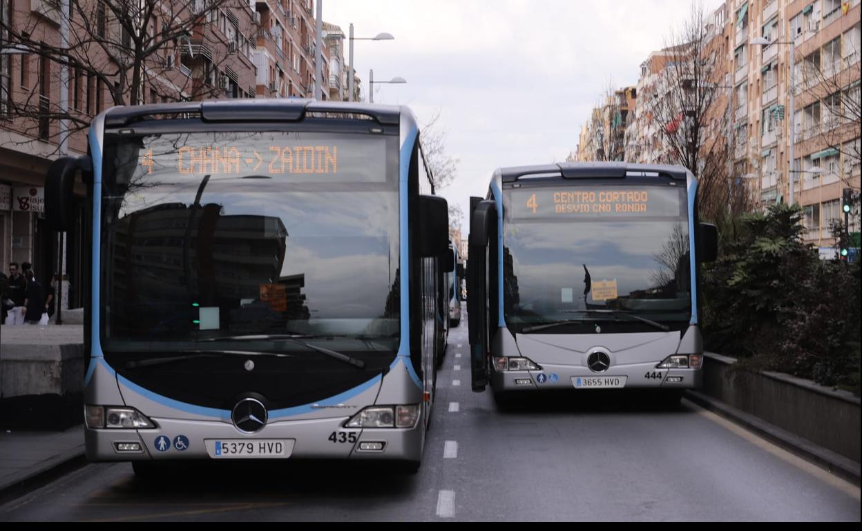 Los últimos tractores abandonan Granada y el tráfico vuelve poco a poco a la normalidad