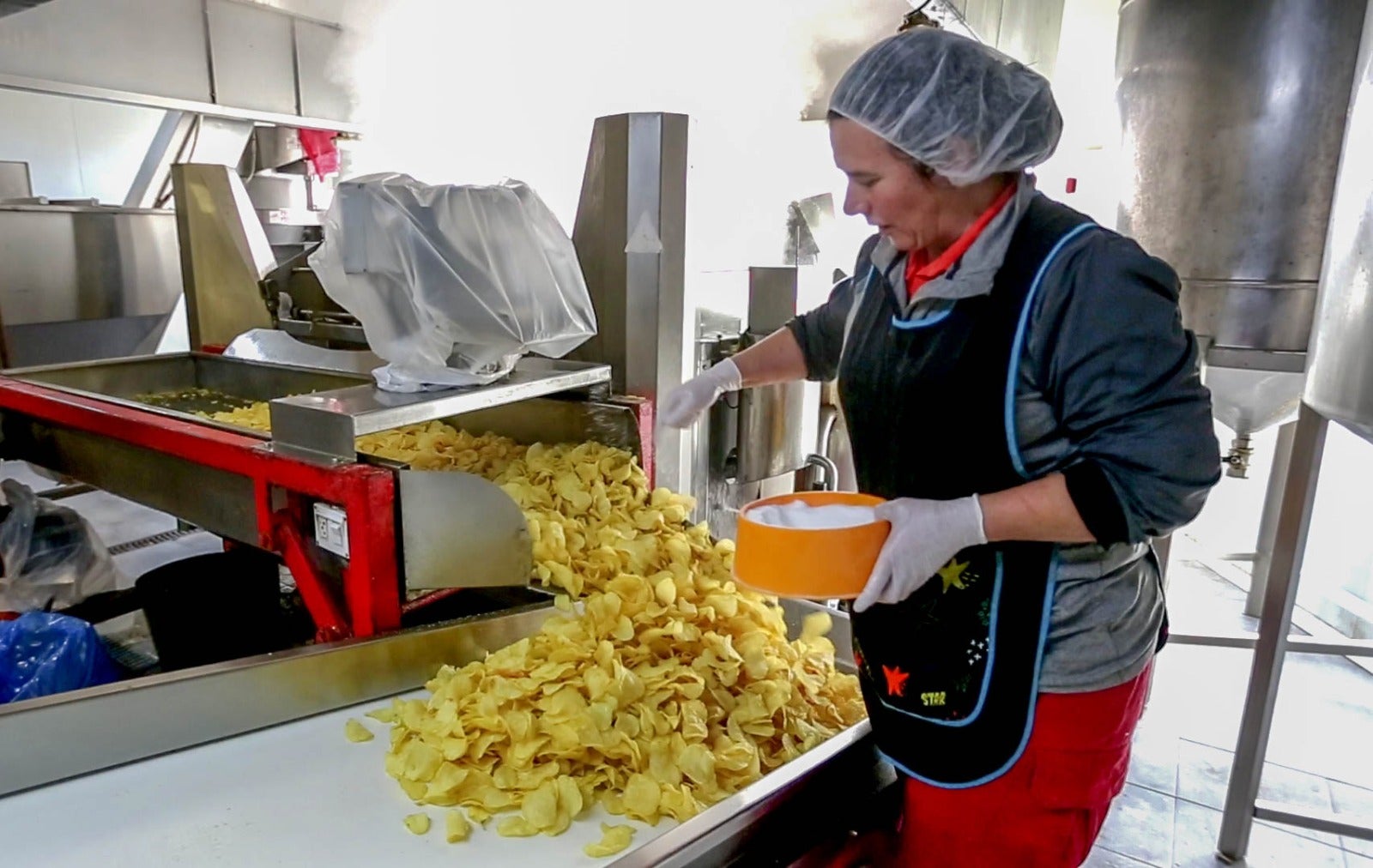 La empresa abre a IDEAL las puertas de su fábrica de Dúrcal para desvelarnos el proceso de elaboración
