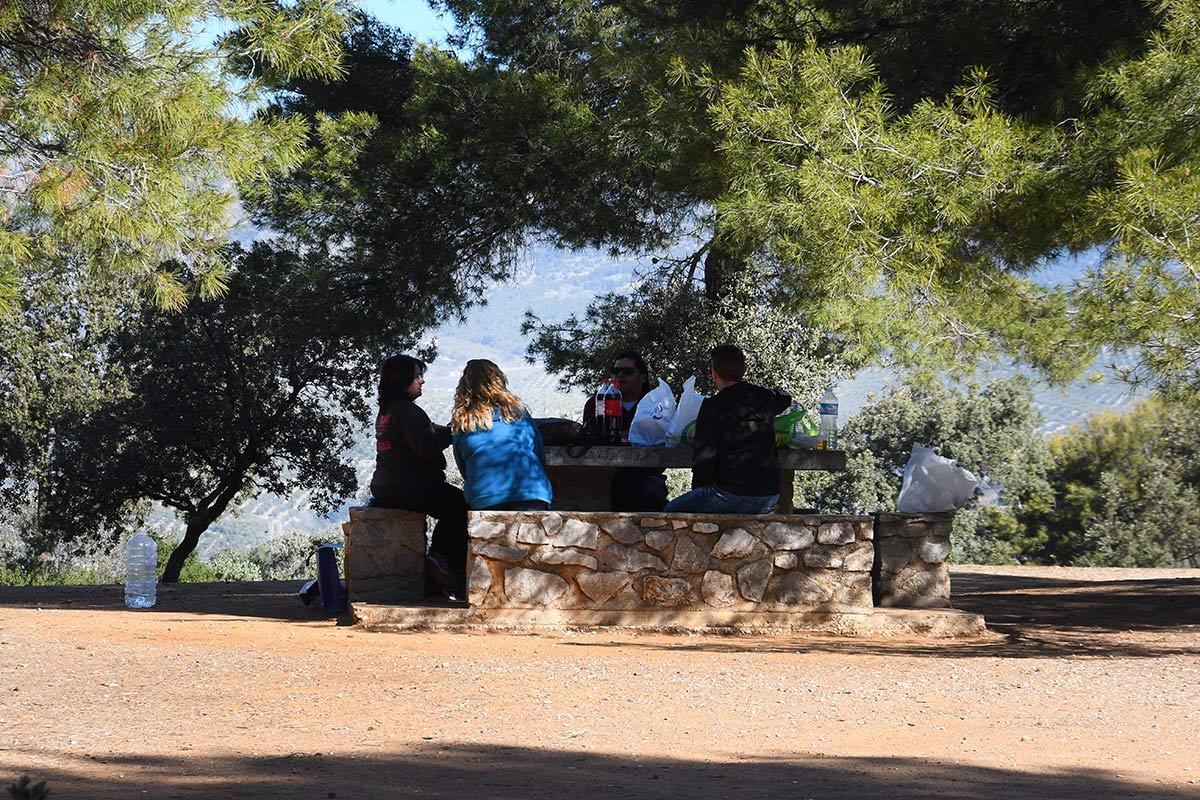 Un domingo al aire libre en el área recreativa del Llano de la Perdiz 