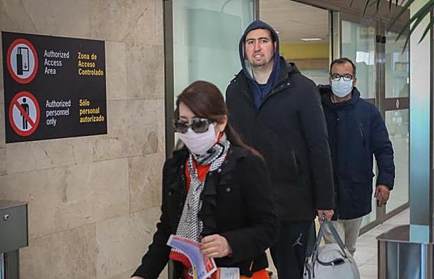 Llegadas de viajeros de Milán al aeropuerto de Granada.