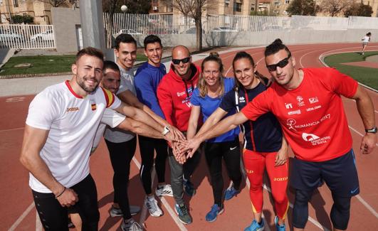 El grupo de Fuertes y Rápidos en una foto de archivo. 