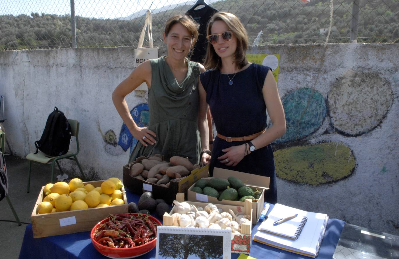 Los primeros puestos, masculino y femenino, ganaron su peso en naranjas de la zona