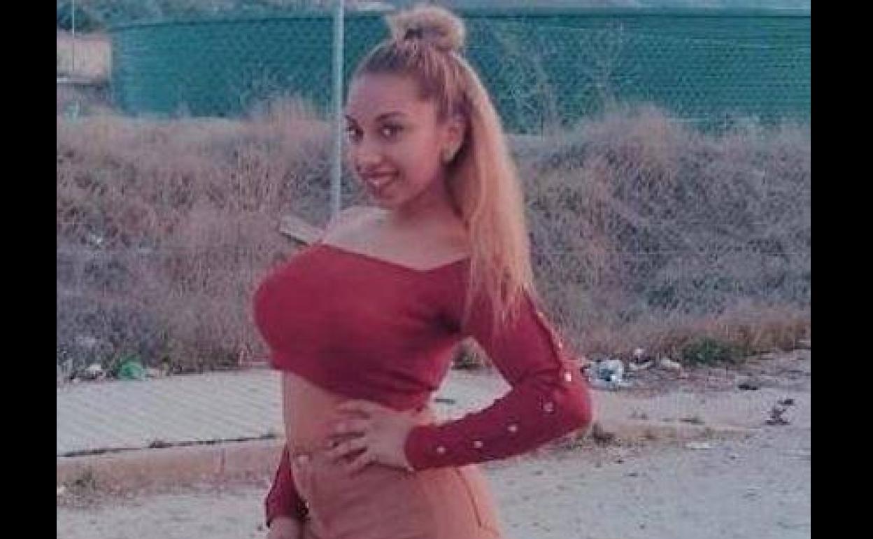 Adela García, menor desaparecida. 