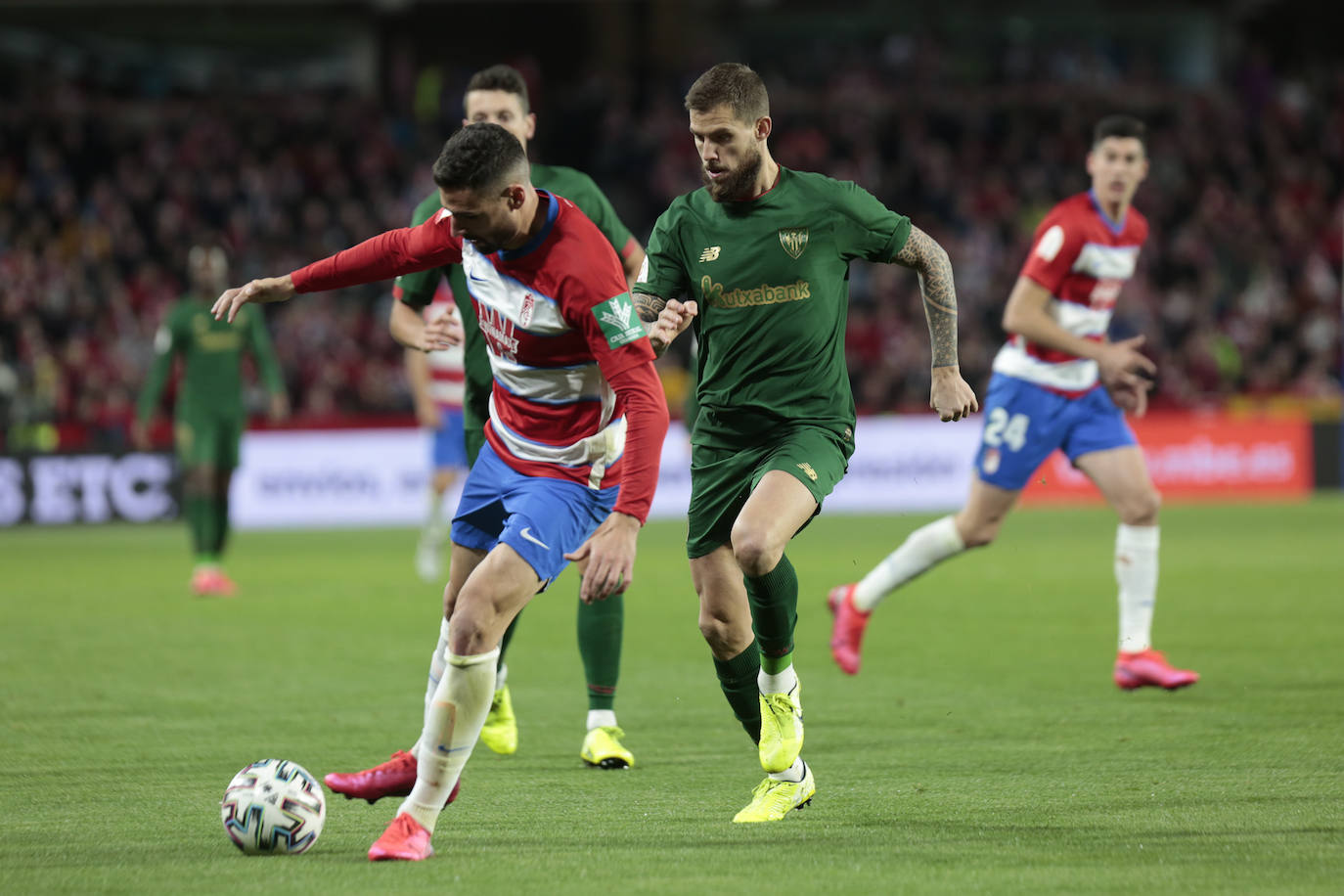 Las mejores imágenes de los momentos más destacados del duelo copero en Los Cármenes