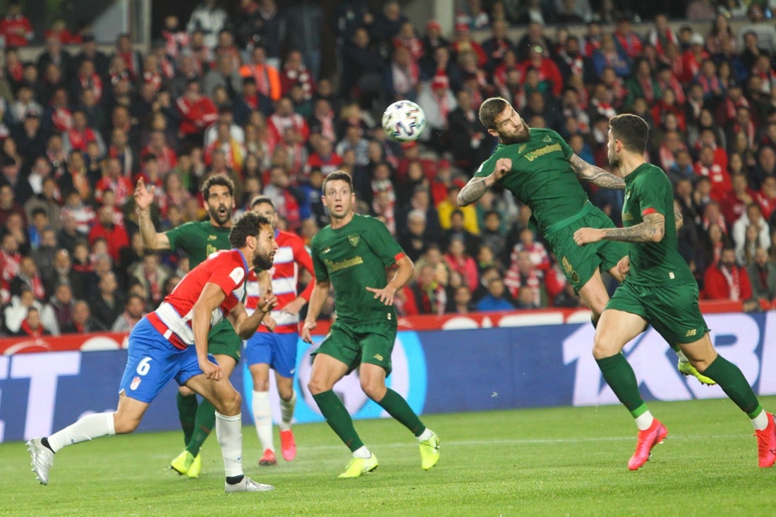 Las mejores imágenes de los momentos más destacados del duelo copero en Los Cármenes