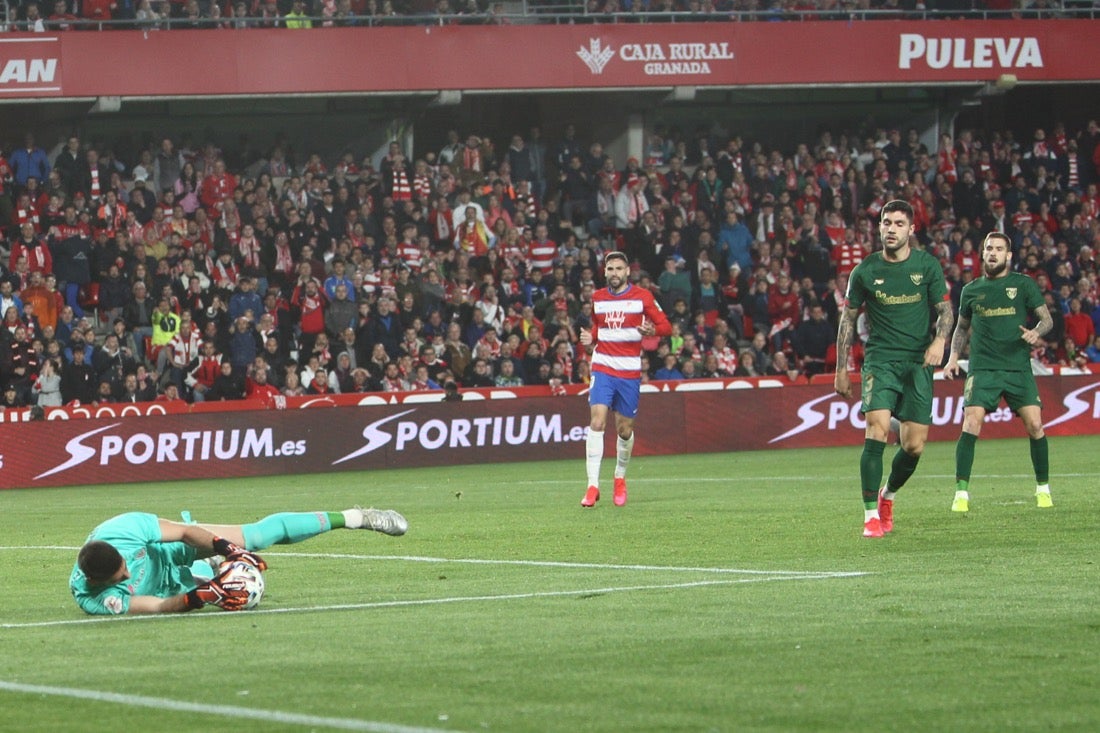 Las mejores imágenes de los momentos más destacados del duelo copero en Los Cármenes