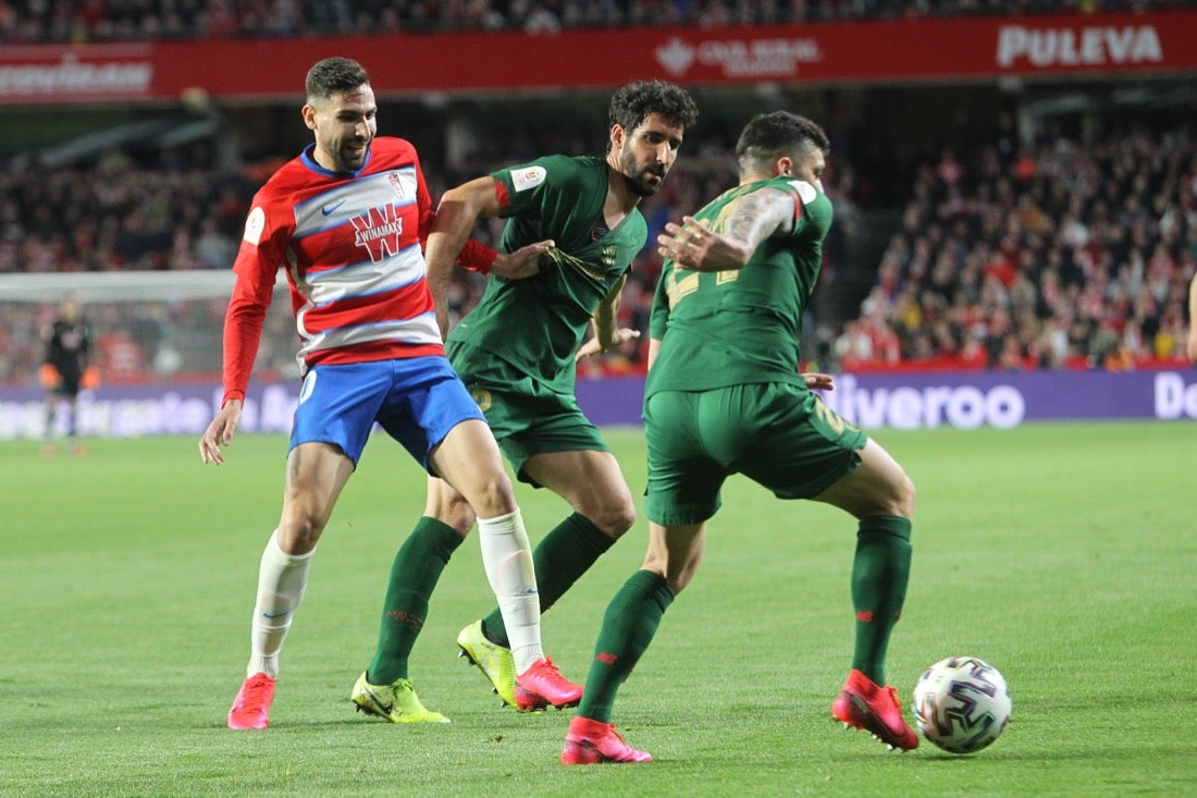 Las mejores imágenes de los momentos más destacados del duelo copero en Los Cármenes