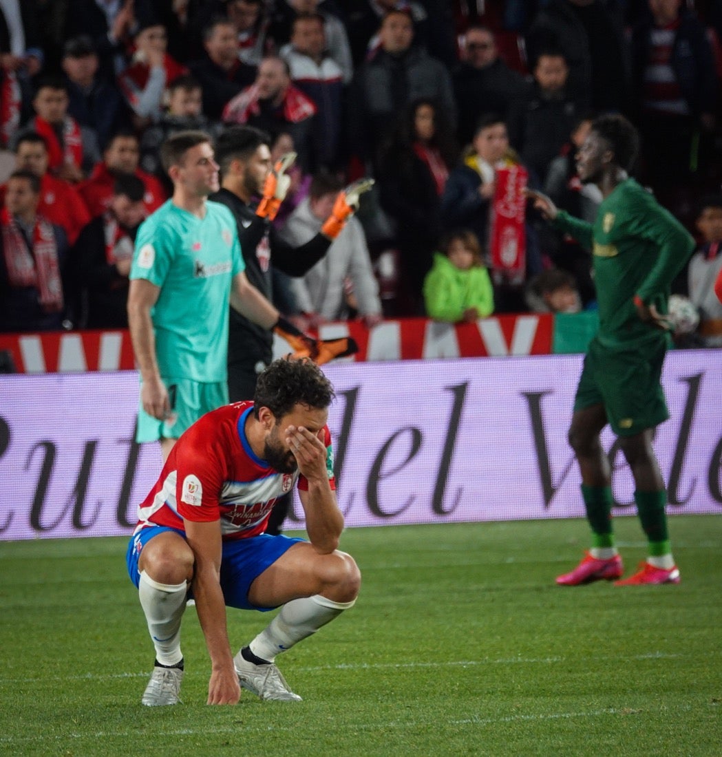 Las mejores imágenes de los momentos más destacados del duelo copero en Los Cármenes