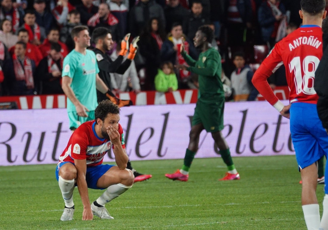 Las mejores imágenes de los momentos más destacados del duelo copero en Los Cármenes