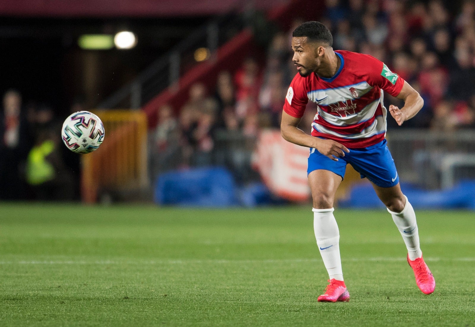 Las mejores imágenes de los momentos más destacados del duelo copero en Los Cármenes