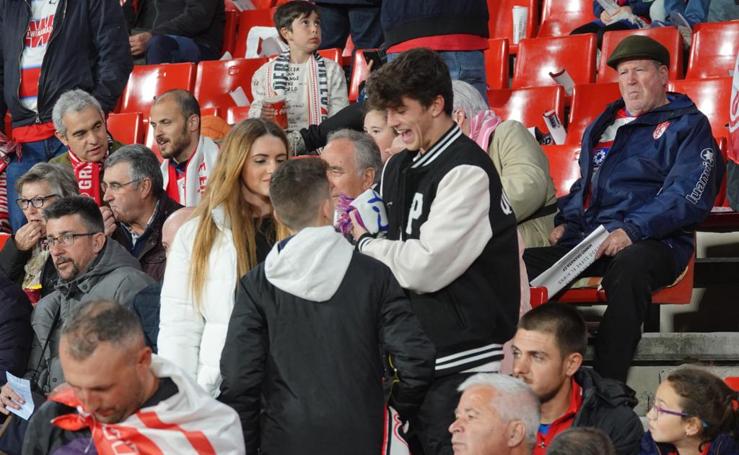 Encuéntrate en la grada de Los Cármenes durante el Granada-Athletic