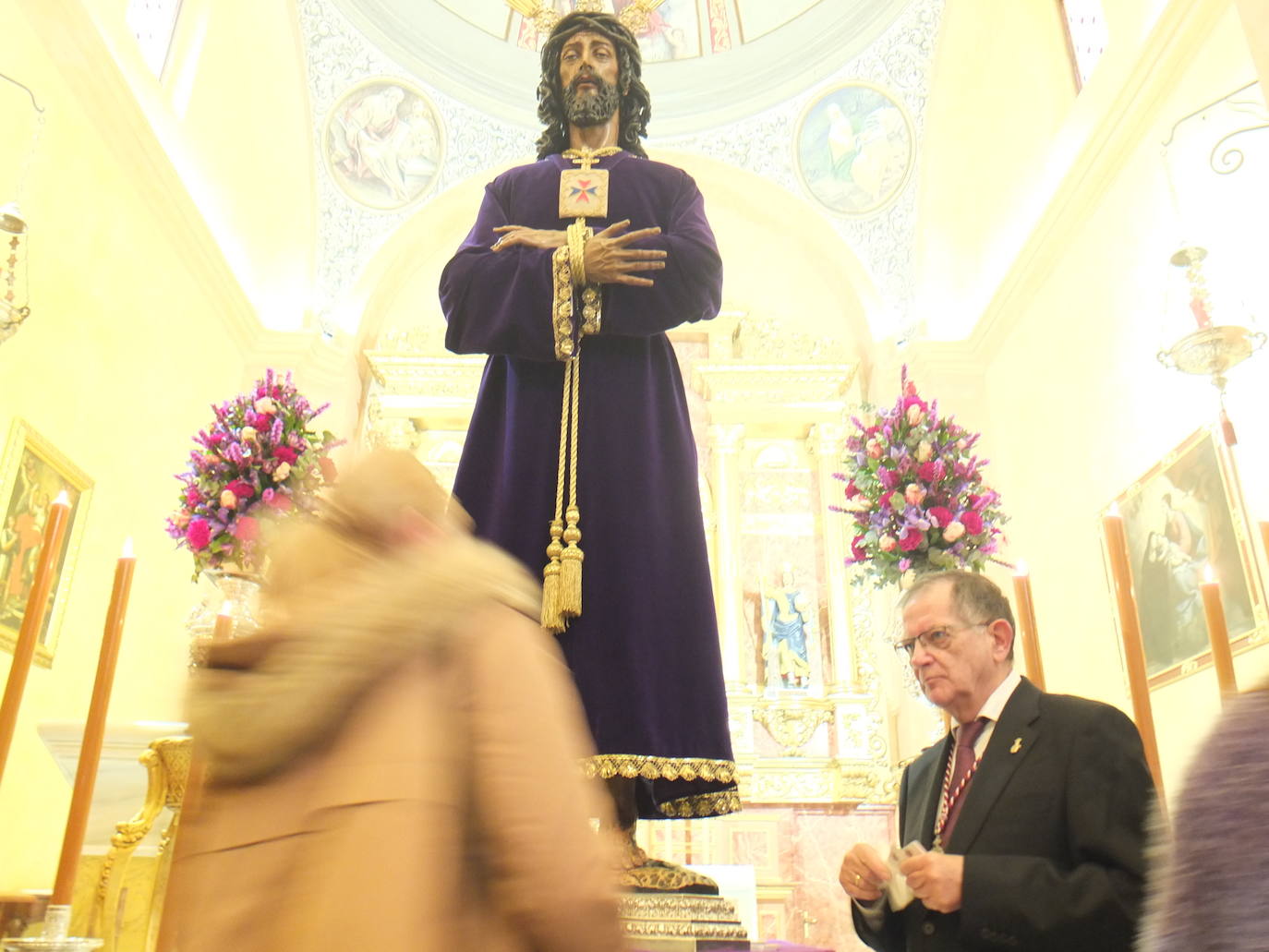 Fotos: Devoción y fe a los pies del Señor de Almería