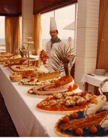 Imagen secundaria 2 - Calcula que ha dado de comer a más de un millón de personas. 