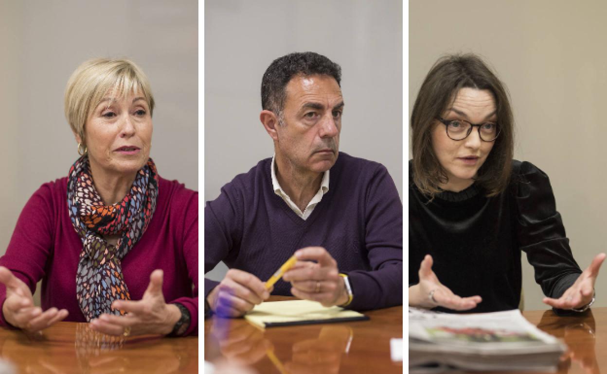 Ana Rubio, Miguel Lorente y Mar Venegas, durante la mesa de análisis celebra en la sede de IDEAL. 