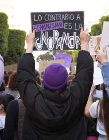 Imagen secundaria 2 - Algunos de los momentos de la manifestación. 