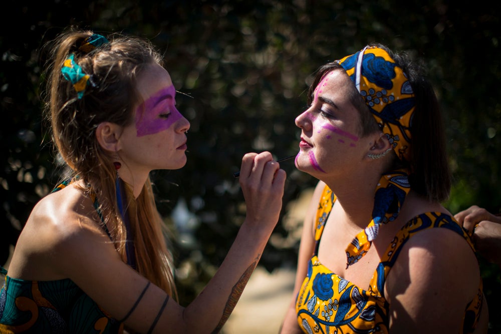 Repaso completo en imágenes a una marcha multitudinaria este Día de la Mujer en Granada