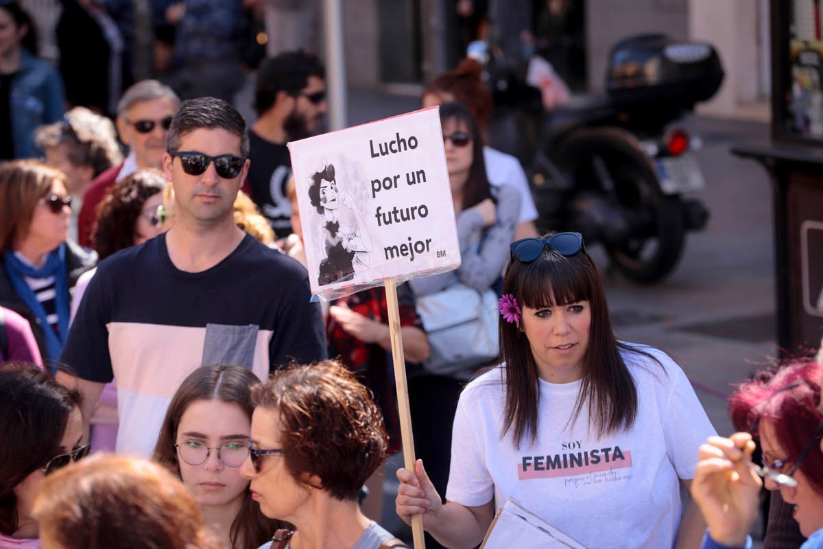 Cientos de carteles y pancartas reivindicativas en la manifestación de este domingo