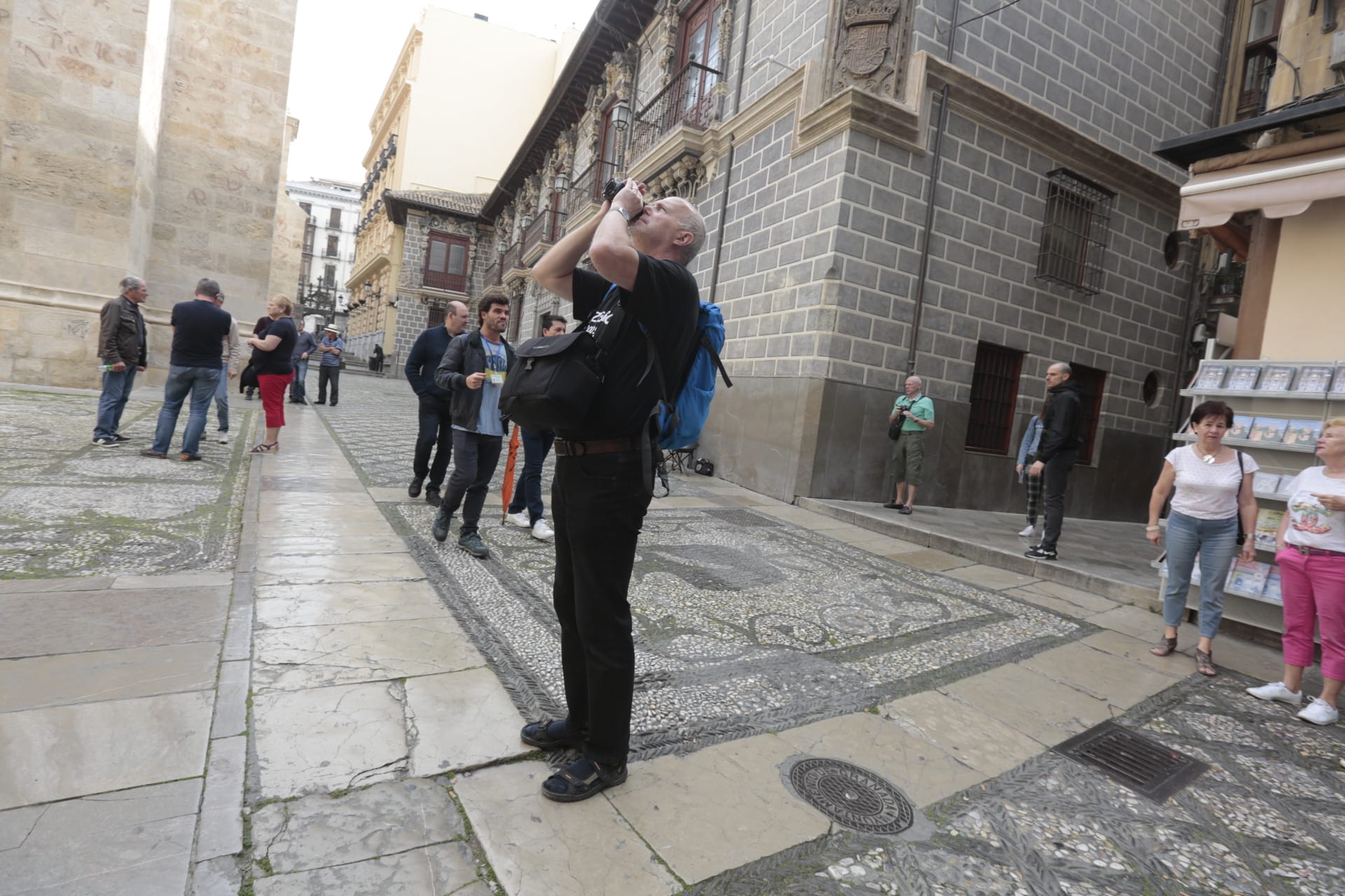 Las calles de Granada y los monumentos, con mucha menos gente de lo habitual