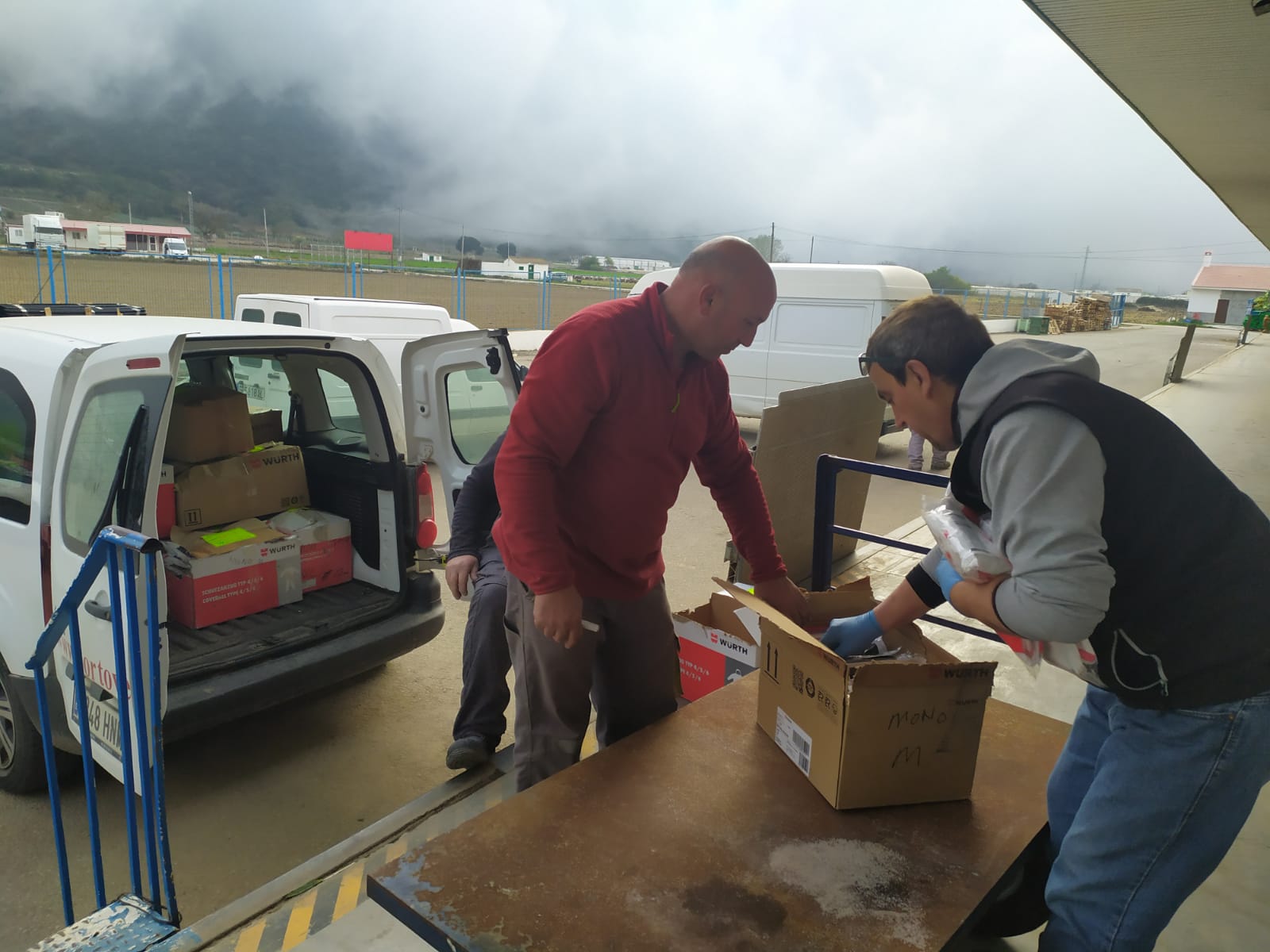 Hortoventas, nombre de la donadora, las entregó anoche en el Virgen de las Nieves y PTS