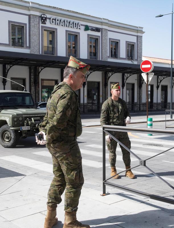 Siguen las imágenes de calles desiertas en la capital en pleno estado de alarma
