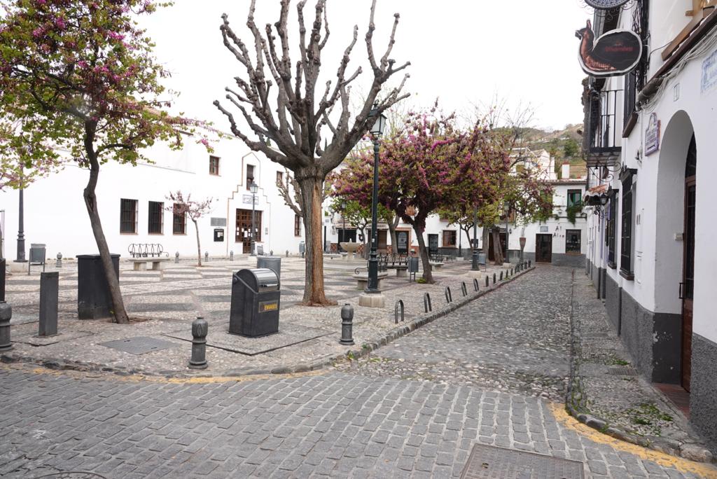 Siguen las imágenes de calles desiertas en la capital en pleno estado de alarma