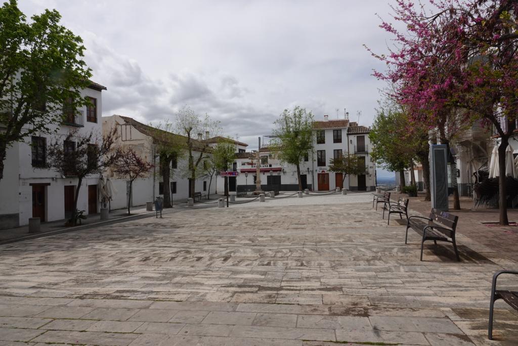 Siguen las imágenes de calles desiertas en la capital en pleno estado de alarma