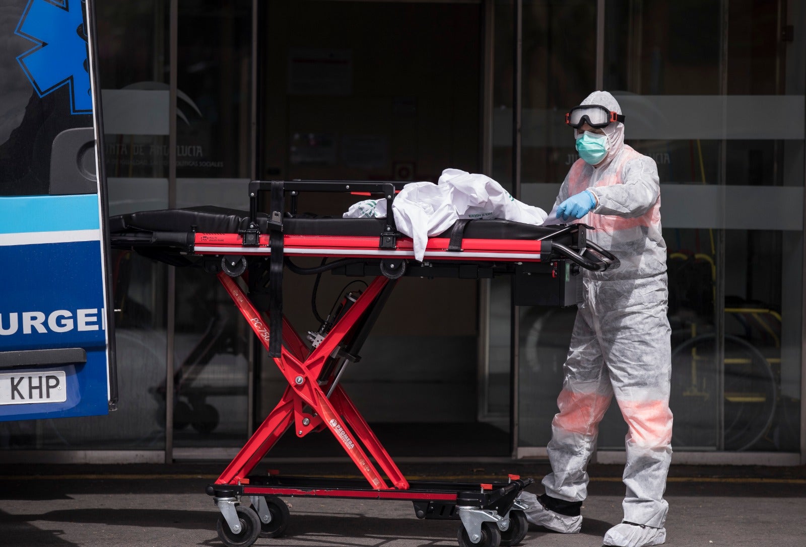 Siguen las imágenes de calles desiertas en la capital en pleno estado de alarma