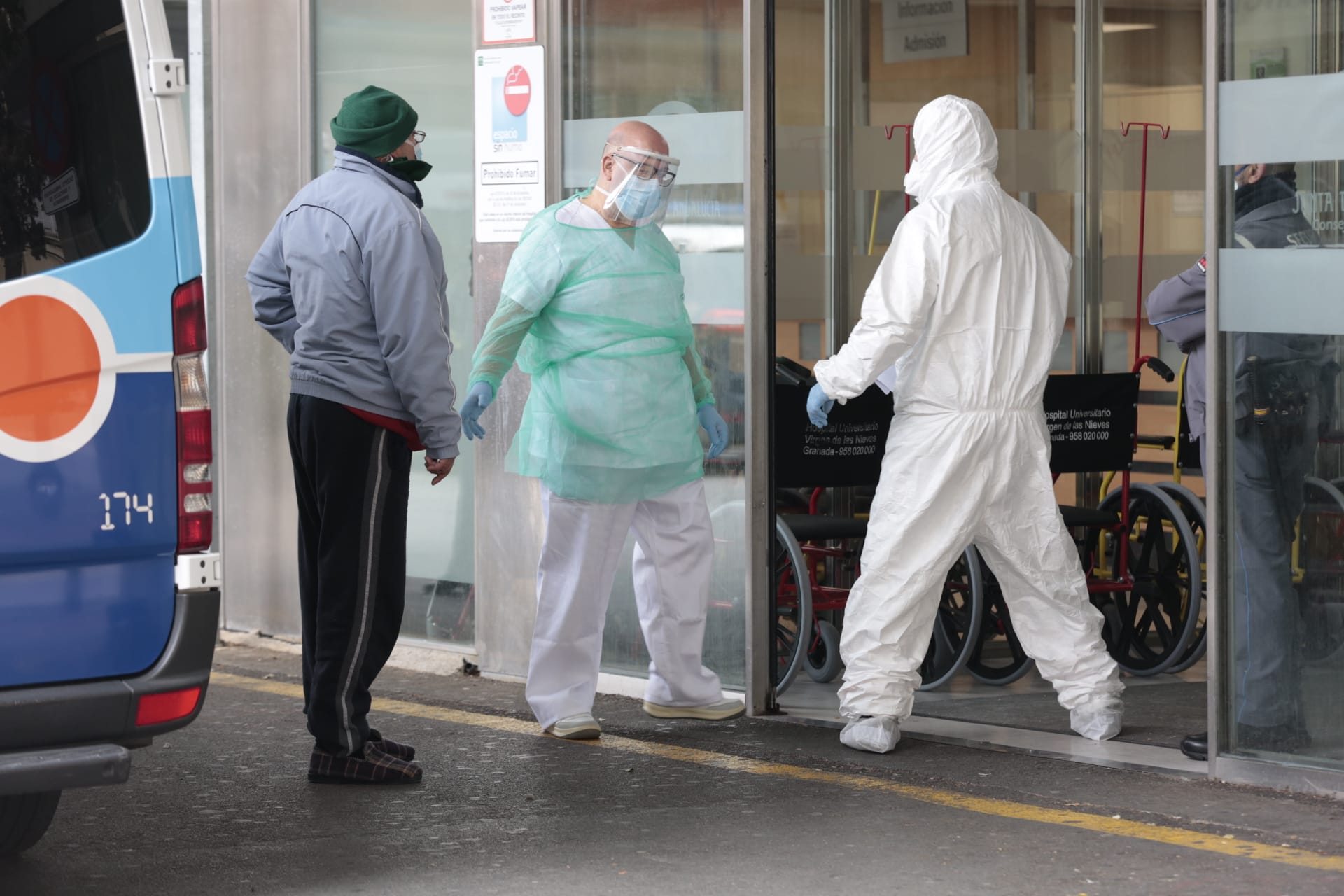 La capital vive una nueva semana de cuarentena con menos gente circulando y las Fuerzas y cuerpos de Seguridad del estado manteniendo el orden