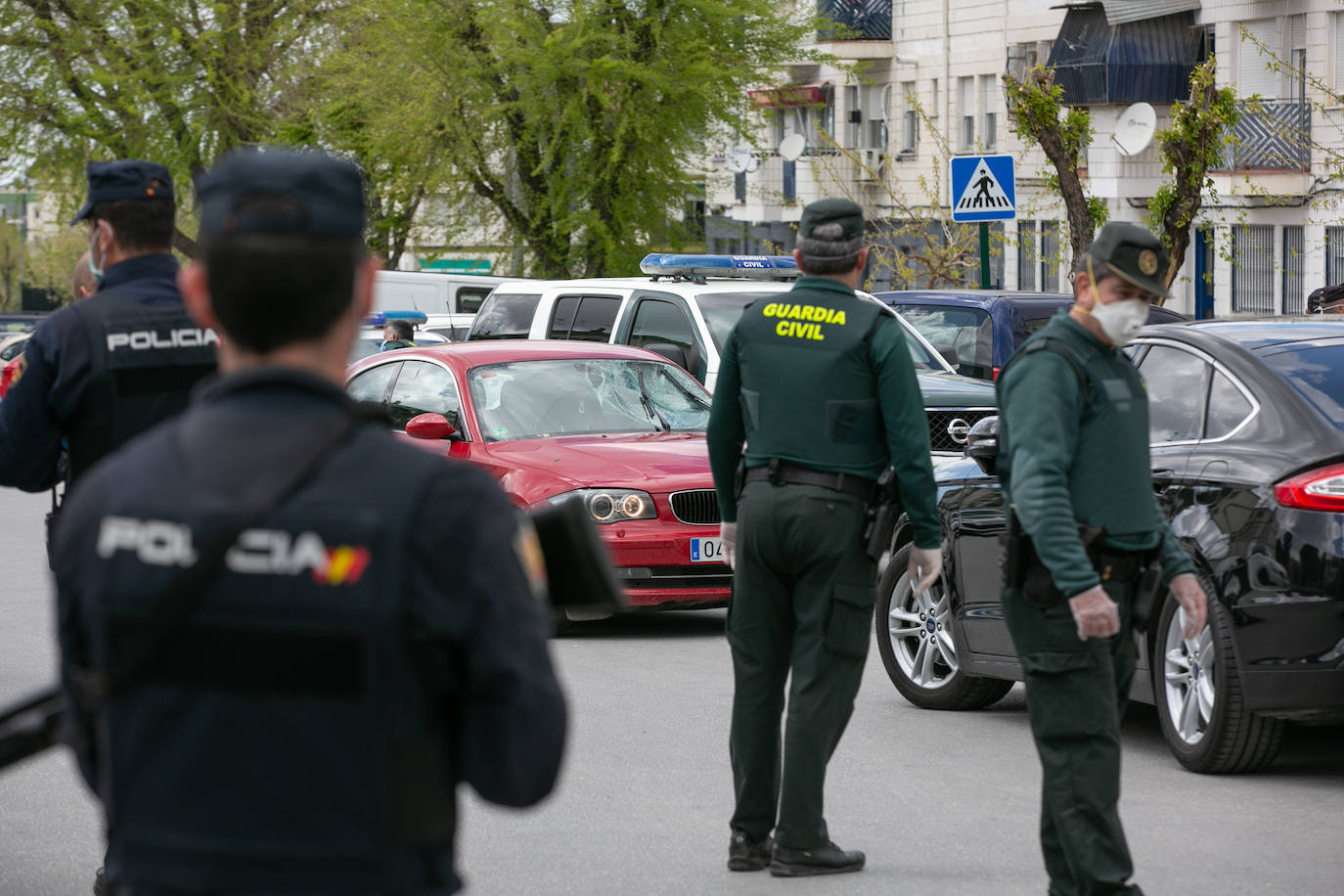 Tras atropellar a un guardia civil, el conocido delincuente huyó a Almanjáyar, donde fue detenido tras esconderse