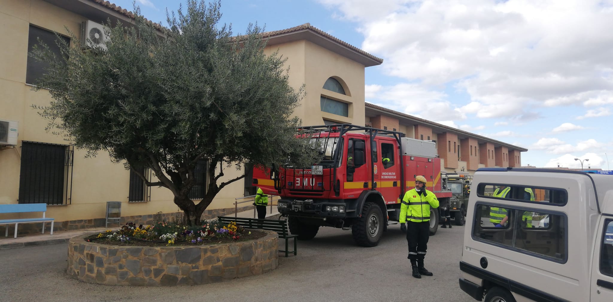 Agentes de la UME en Guadix