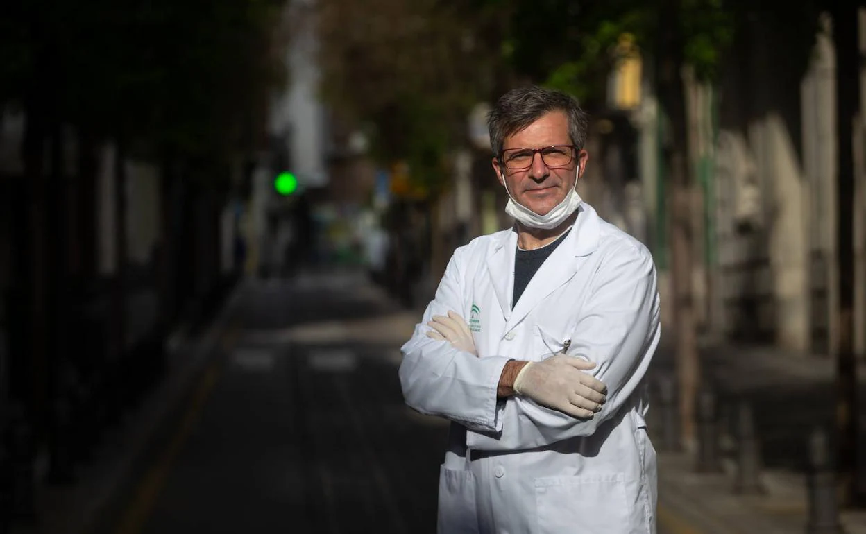 El doctor Miguel Ángel Calleja participa en el ensayo Solidarity contra el coronavirus de la OMS y la Agencia Española del Medicamento.