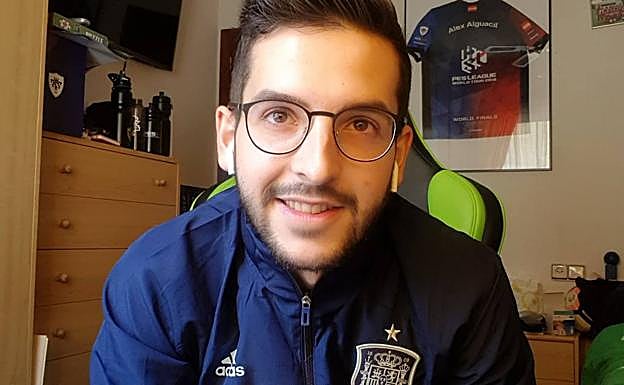 Entrenar en casa no le supone un gran reto, aunque también ha tenido que cambiar su rutina de trabajo. 