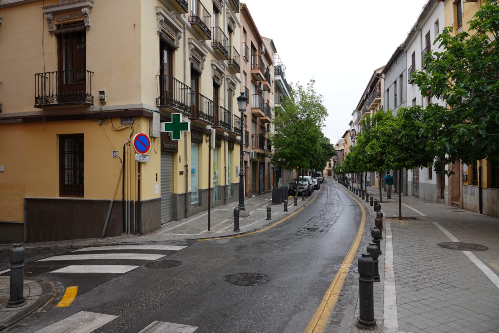Dentro de la cuarentena, Granada sigue viviendo su Semana Santa más inusual