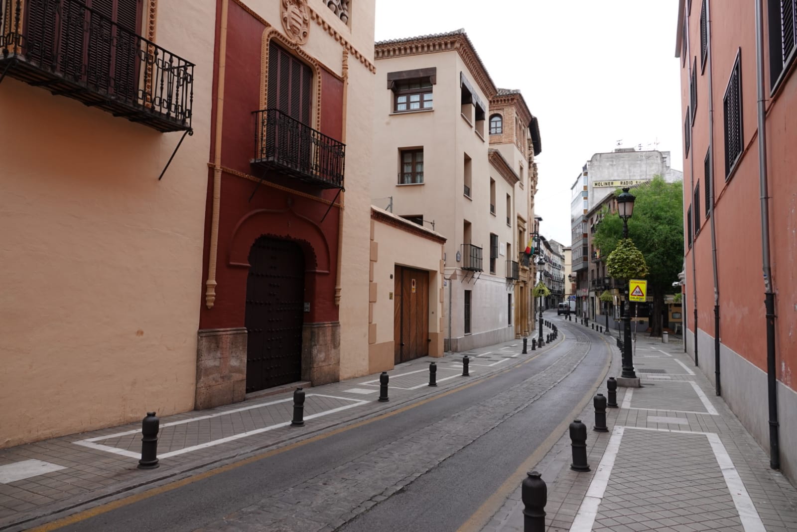Dentro de la cuarentena, Granada sigue viviendo su Semana Santa más inusual