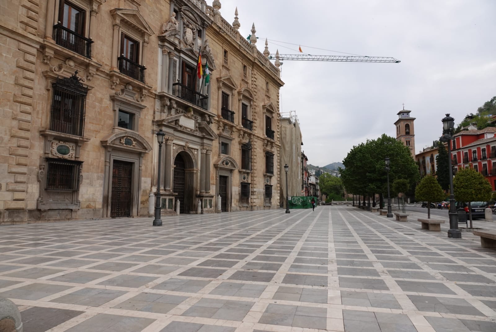 Dentro de la cuarentena, Granada sigue viviendo su Semana Santa más inusual