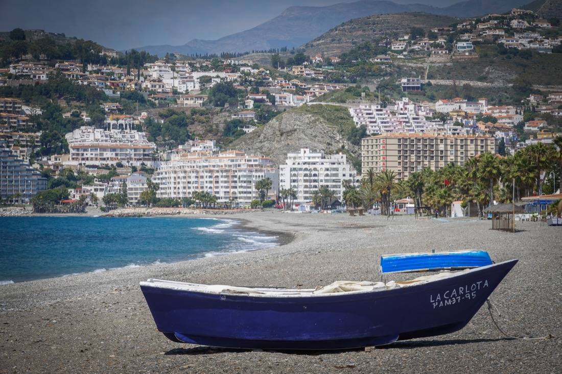 Inéditas estampas en este Sábado Santo en el litoral granadino