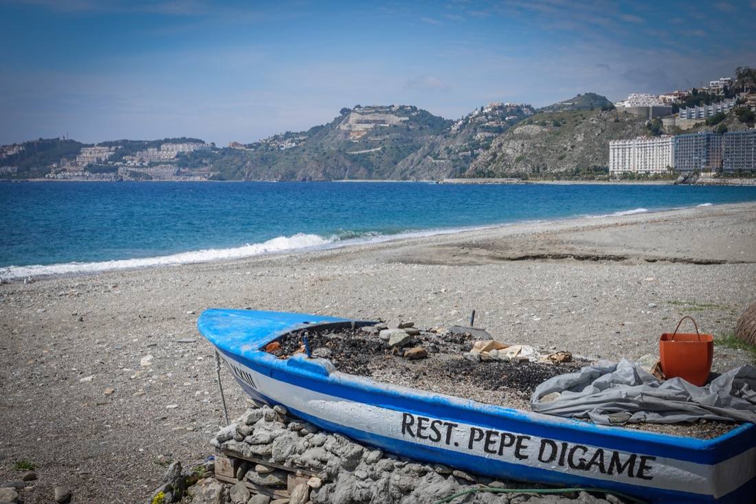 Inéditas estampas en este Sábado Santo en el litoral granadino